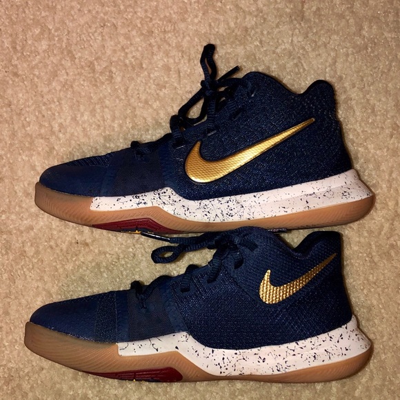 Kyrie Irving Boys Sneakers Clearance 
